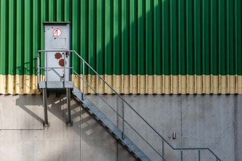AI Data Centers Are Eyeing Struggling Cannabis Grow Facilities