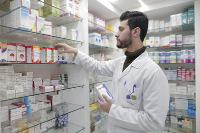 Pharmacy Chains vs. Dispensaries: Cannabis Retail by 2032